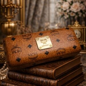 MCM VINTAGE TAN VISetos LOGO EYEWEAR CASE GOLD TONE PLAQUE HARD CASE